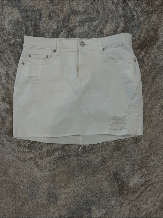 GAP Dresses & Skirts - GAP Cream Denim Mini Skirt